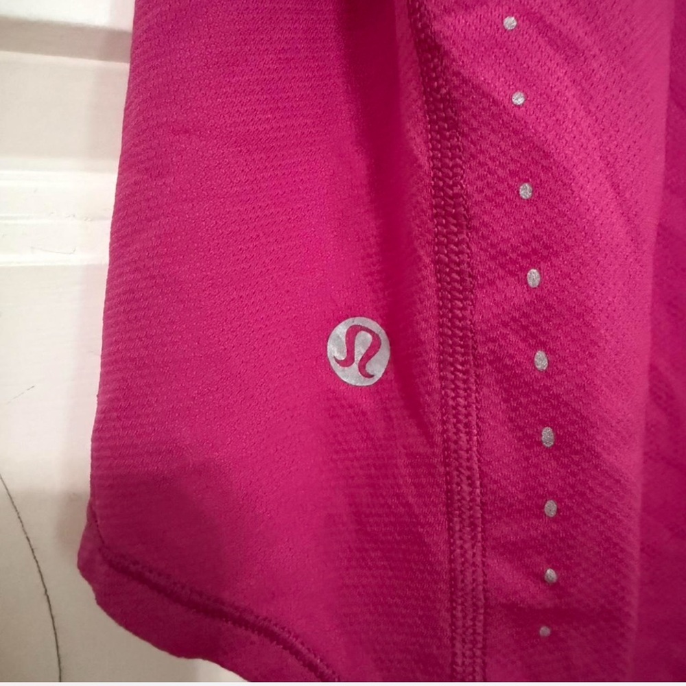 Lululemon hot pink shirt